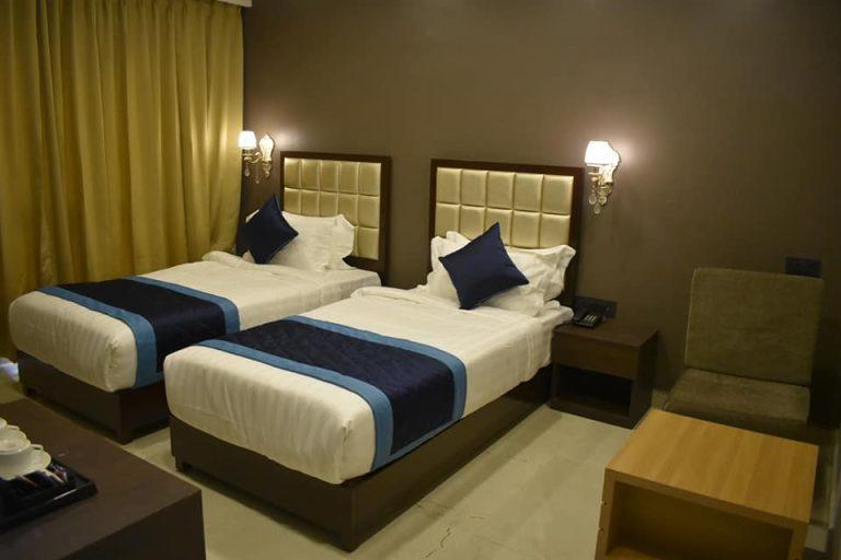 51295939_799146850443380_5023868527971401728_n