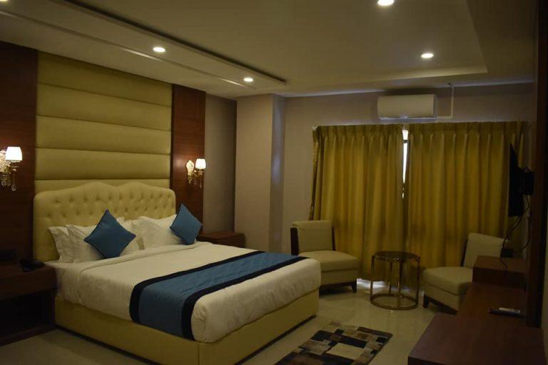 51588858_799145633776835_1270257610246848512_n